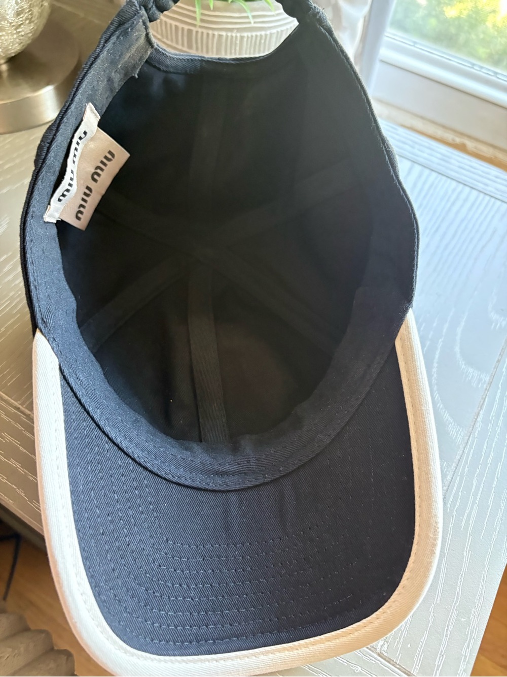 FASHION Black Baseball Cap with White Trim - Picture 6 of 8